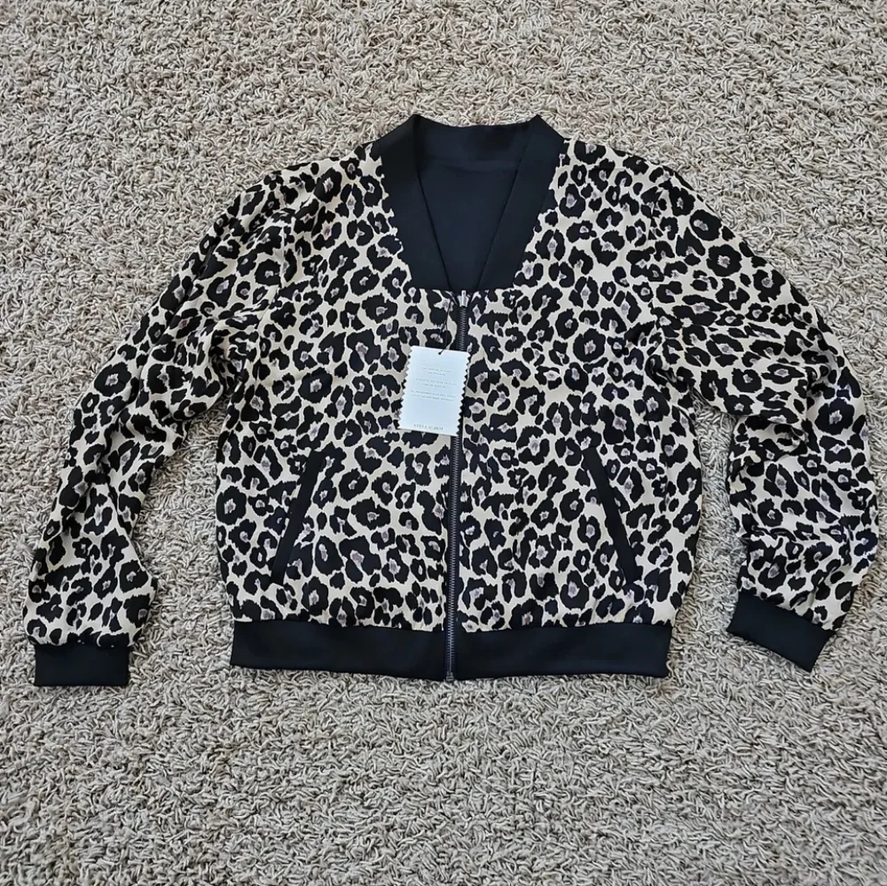 NWT Reversible Jacket Stella & Dot Bomber Leopard Black Zip Small Coat